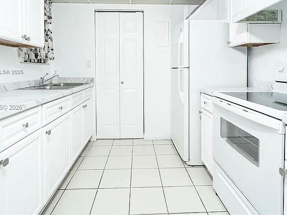 2nd image of 576 NW 114th Ave APT 203