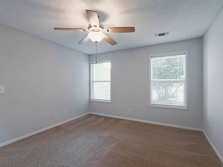 Cambridge Park Apartments — Photo 59