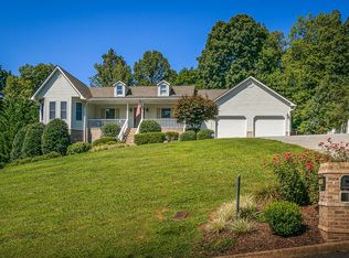 117 Quail Run Rd, Johnson City, TN 37601