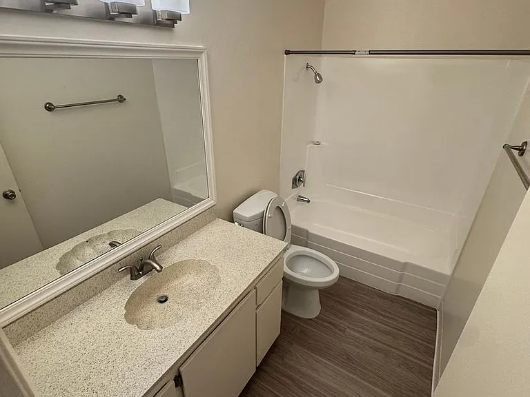 1219 N State College Blvd — Photo 28