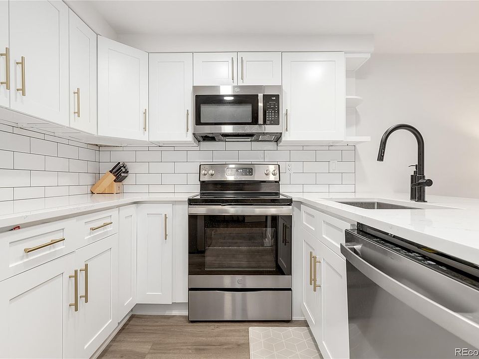 1st image of 1000 E 1st Avenue #304