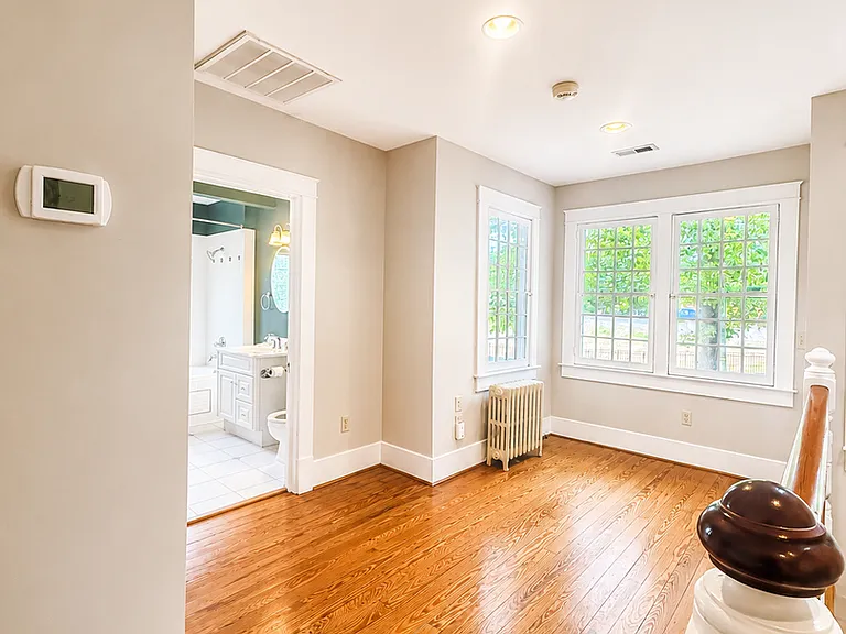 375 E Maine Ave — Photo 16
