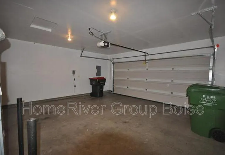 3044 N Sagefire Ave — Photo 14