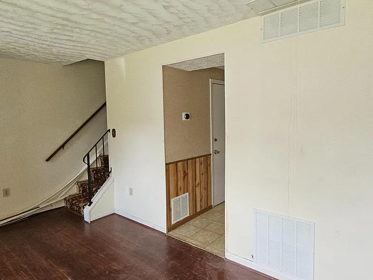 229 Ritter Pl — Photo 4