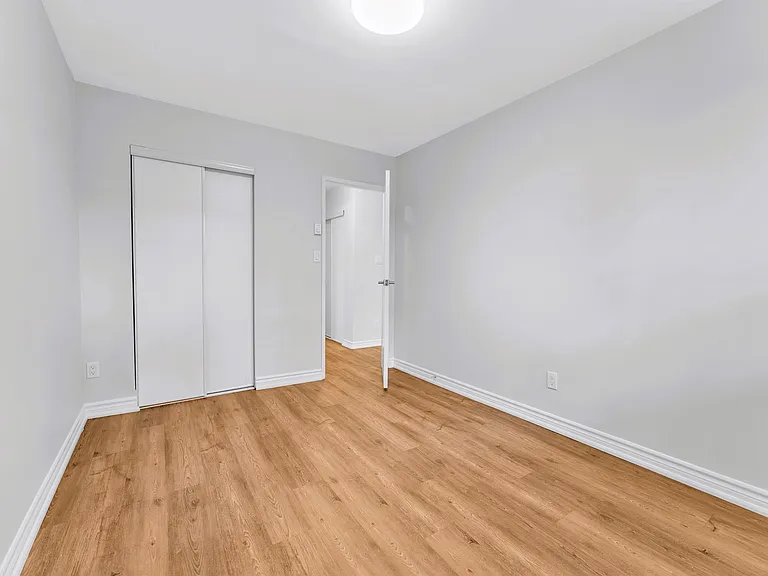 810 Castell Rd — Photo 17