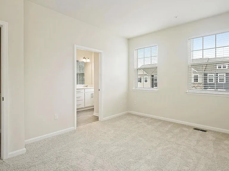 1818 Kellington Ct — Photo 8