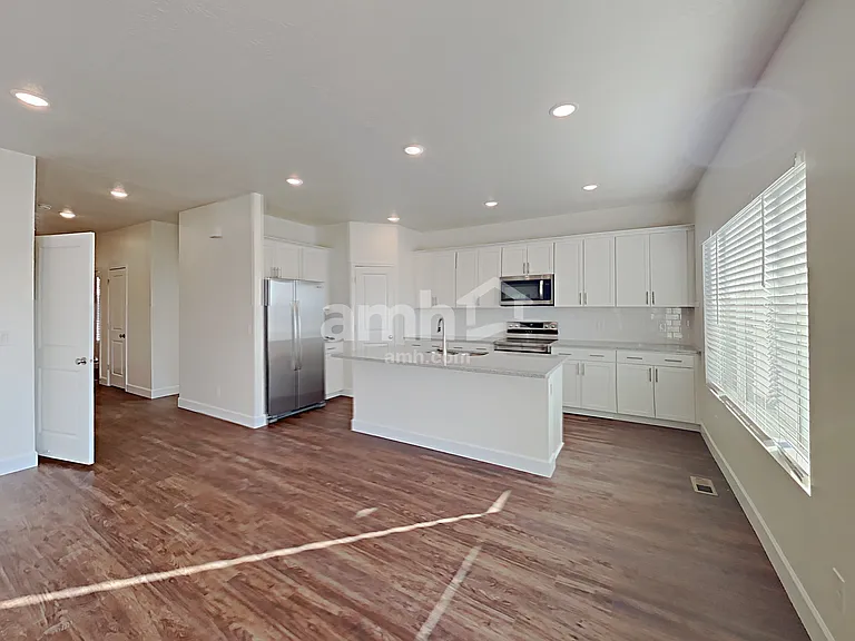 1321 N Rickshaw Ln — Photo 5
