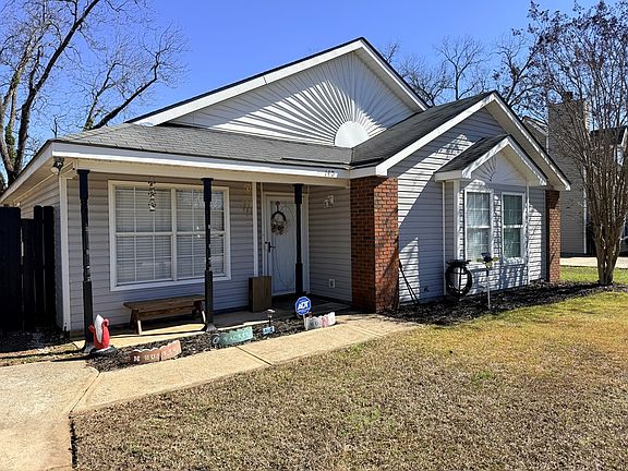 2nd image of 140 Mossydale Ln