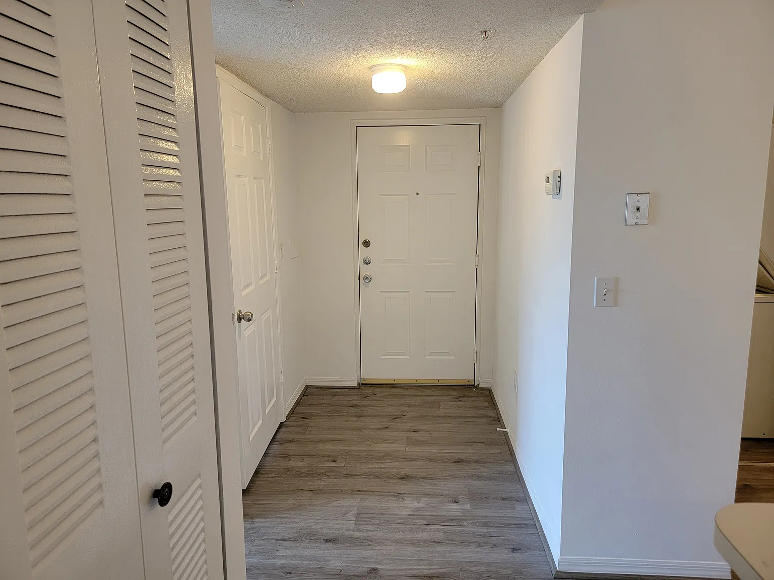 2 bed, 1127 sqft, $1,795 — Photo 4