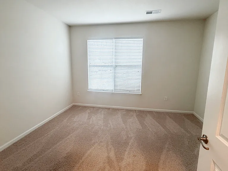 Belmont at Tryon Apartments — Photo 94