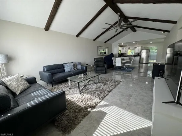 857 Palm View DR #32, NAPLES, FL 34110