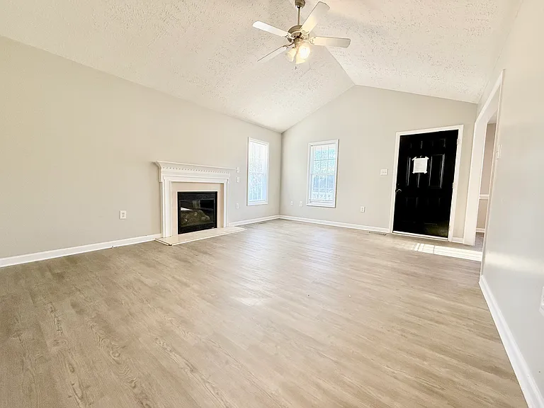 52 Linsey Ct — Photo 11