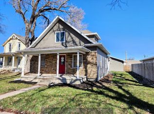 716 10th St, Aurora, NE 68818