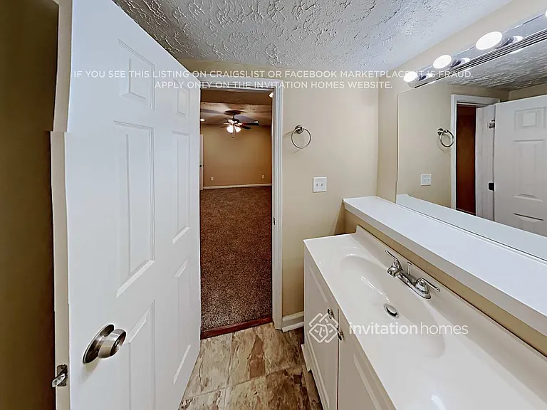 4611 Pine Harbor Ct NE — Photo 19