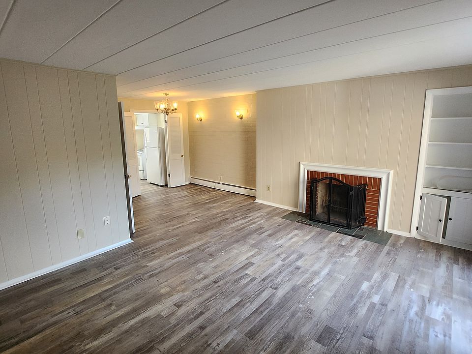 1st image of 2106 Oxford Ave
