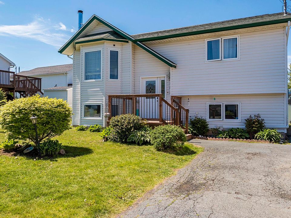 1st image of 252 Melrose Cres