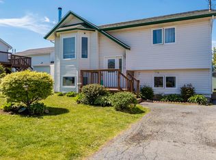 252 Melrose Cres, Halifax, NS B3G 1P5
