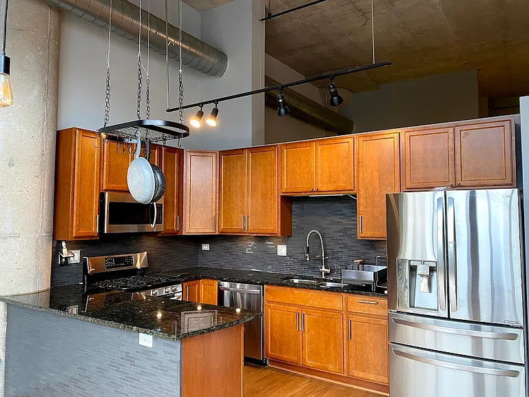 1934 N Washtenaw Ave #205 — Photo 1