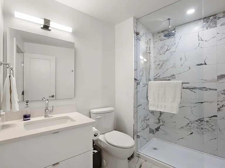 1628 Store St #807 — Photo 11