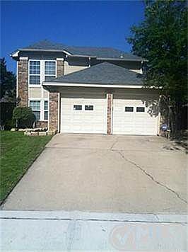 1st image of 906 Ramblewood Dr