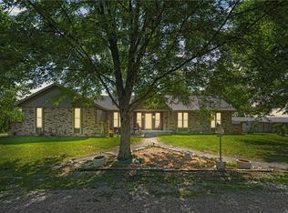 29365 Lone Star Rd, Paola, KS 66071