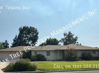 1429 W Tenaya Way, Fresno, CA