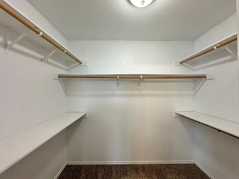2810 Bastion Loop — Photo 28