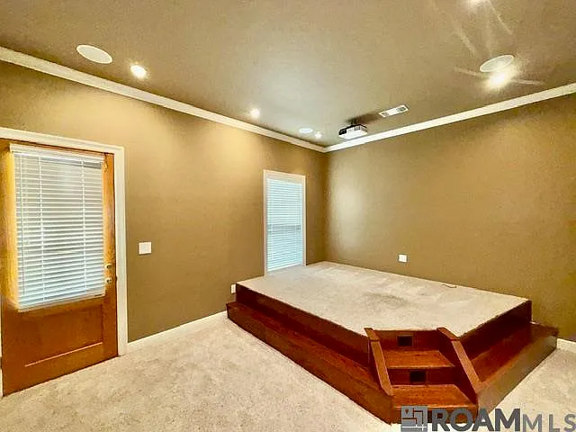 16756 Amberwood Dr — Photo 14