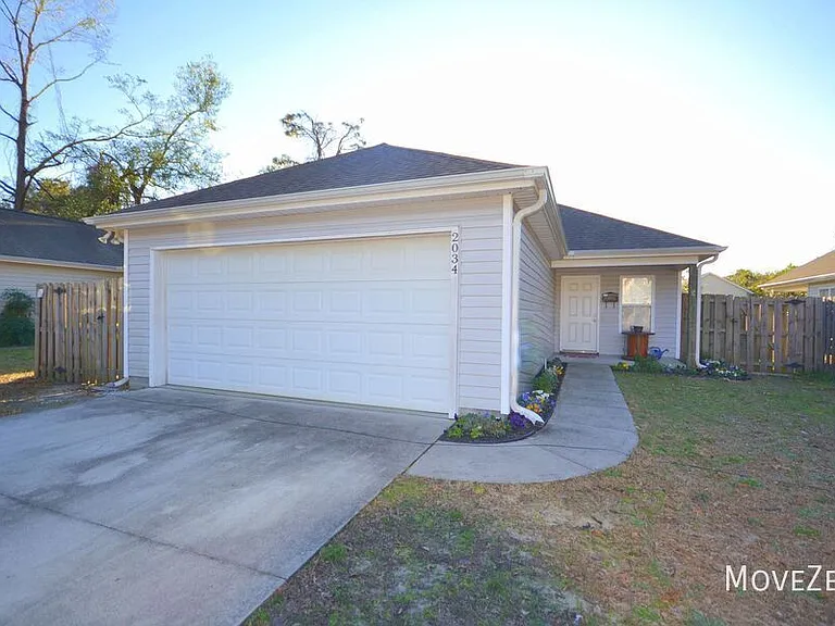 2034 Monroe St — Photo 15