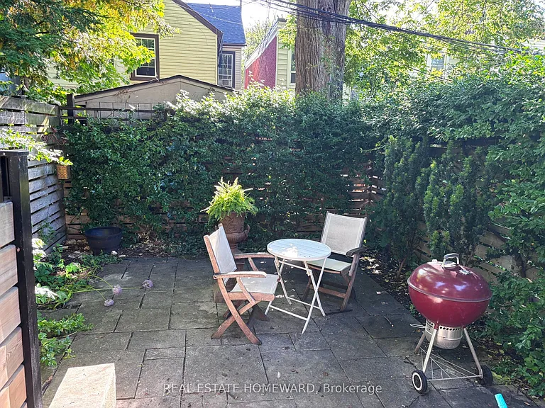 45 Grant St — Photo 31