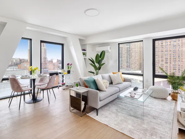 1 Sullivan Place image 4 of 13