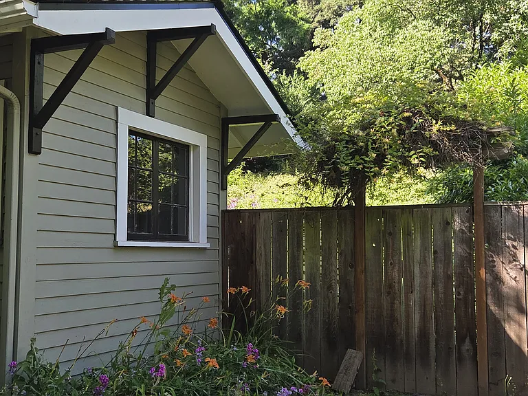 NE 88th Ave — Photo 10