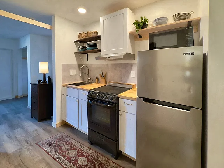 Ski Town Apartments — Photo 48