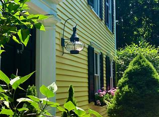 19 Larch Row, Wenham, MA 01984