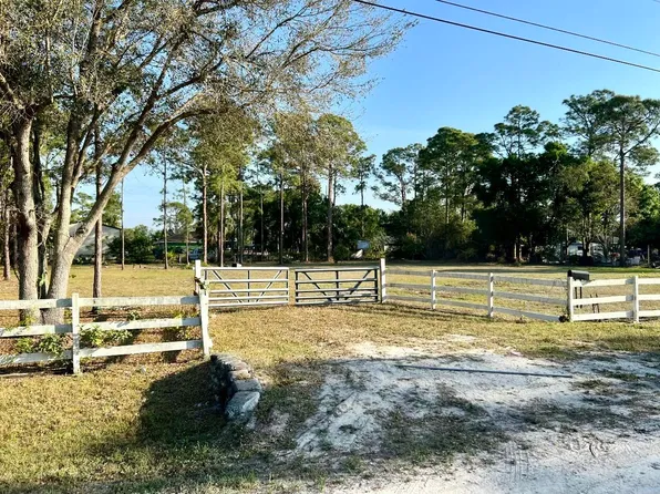 18185 49th Street N, Loxahatchee, FL 33470