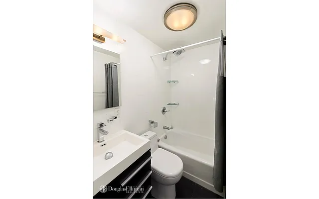 Rented by Douglas Elliman | media 24