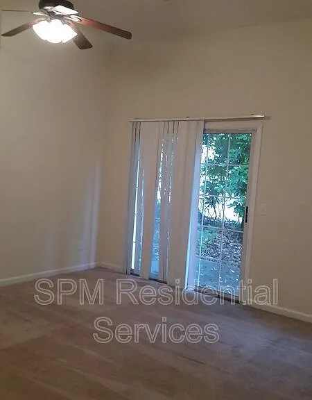 1404 Tanager Ct — Photo 4