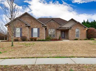 16715 Raspberry Ln, Athens, AL 35613