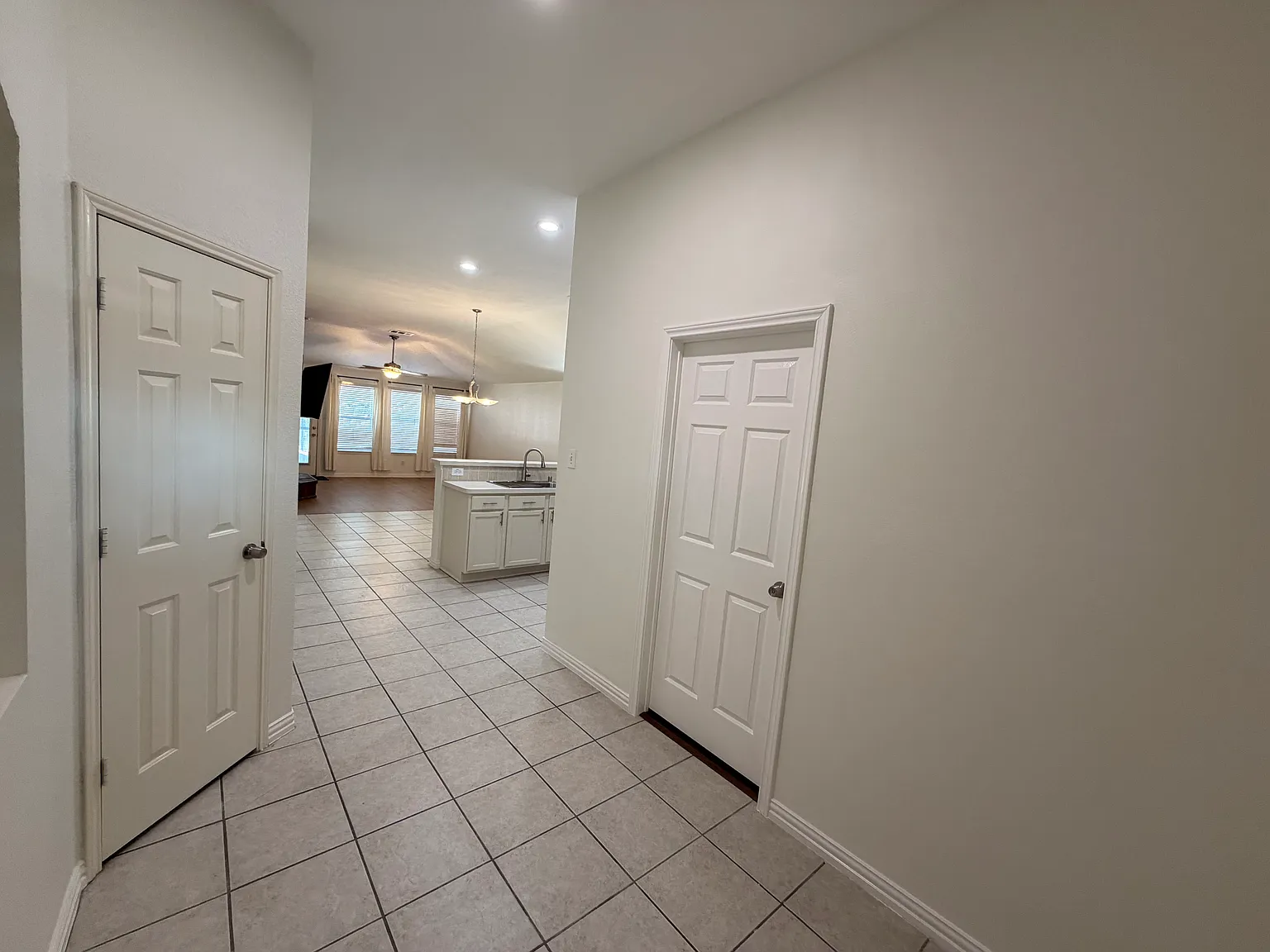 4 bed, 1757 sqft, $2,100 — Photo 3