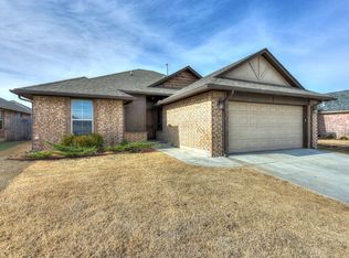 1509 Ginger Ave, Moore, OK 73160