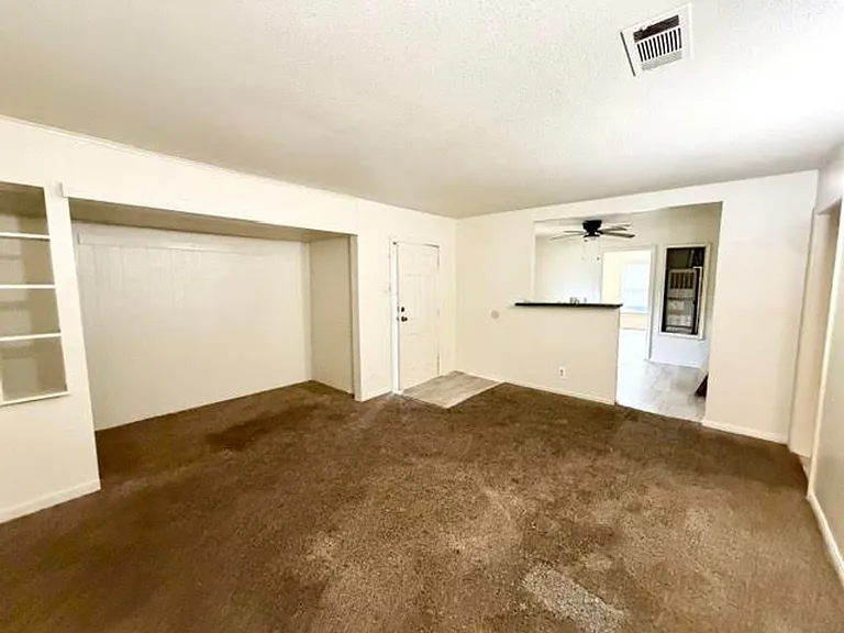 600 Camp Dr — Photo 3