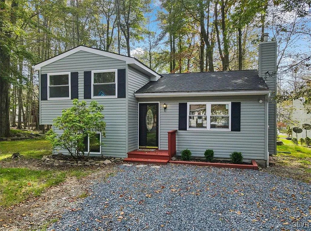 7148 Robinwood Dr photo 1