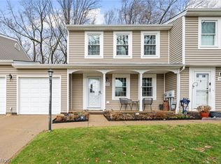 7403 N Chestnut Commons Dr, Mentor, OH