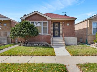 9018 S Ridgeland Ave, Chicago, IL 60617