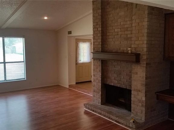 3rd image of 5205 Jester Dr
