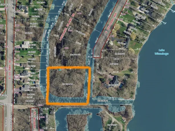 6499 Cherokee Island Rd #4, Oshkosh, WI 54902