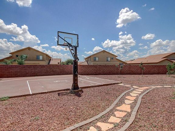 3rd image of 78 S Lookout Mountain Ln