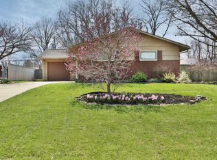 2077 Ridgecliff Rd, Columbus, OH 43221
