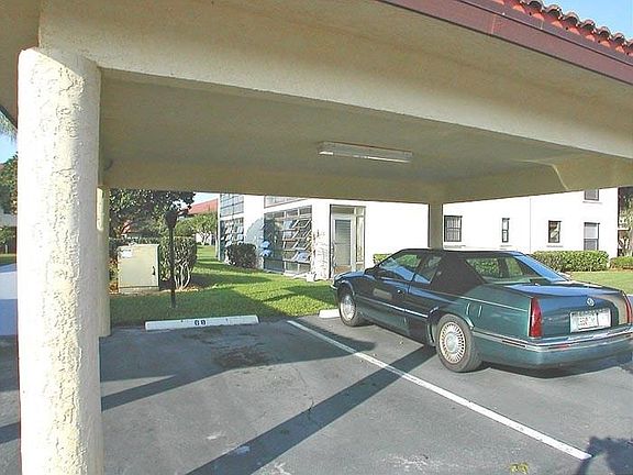 2nd image of 571 SW South River Dr APT 107