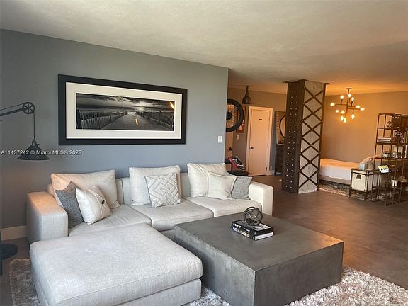 2nd image of 1000 West Ave APT 405